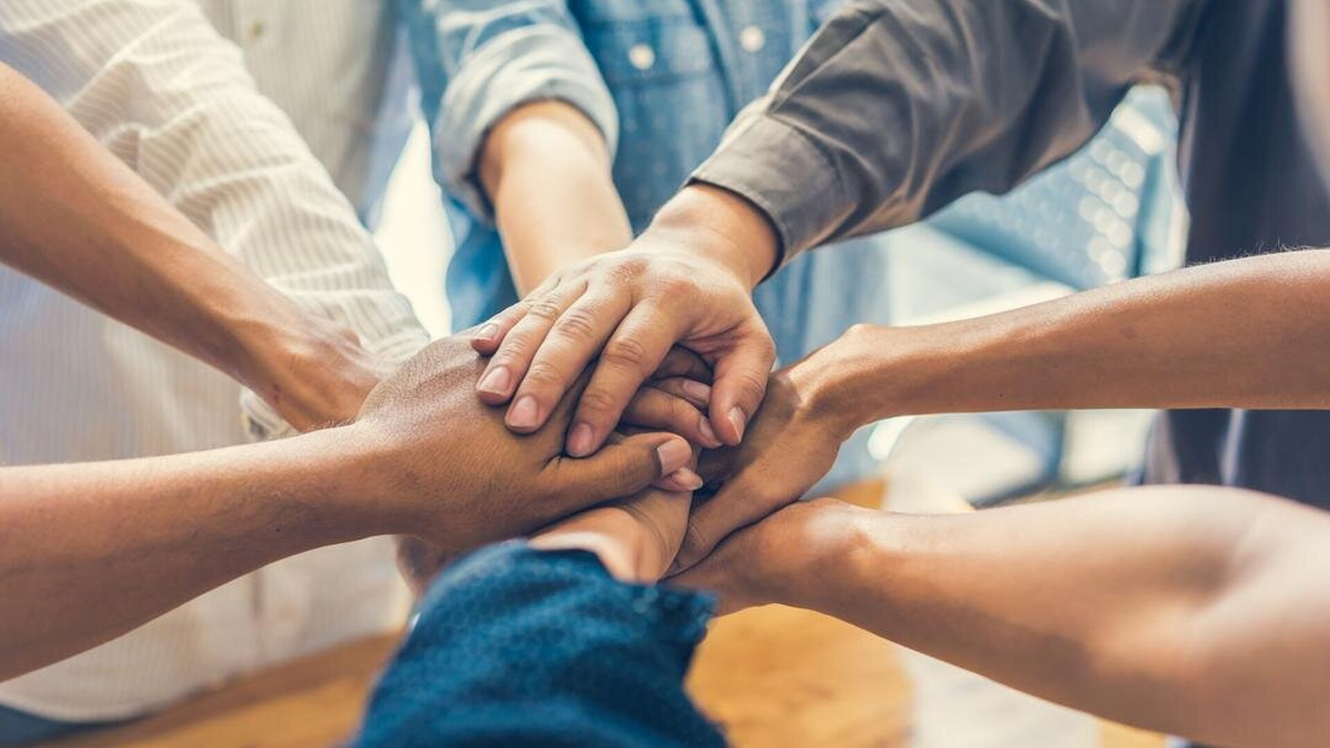 Gemeisam und vereint halten wir und an die Governance- und Compliance Richtlinien