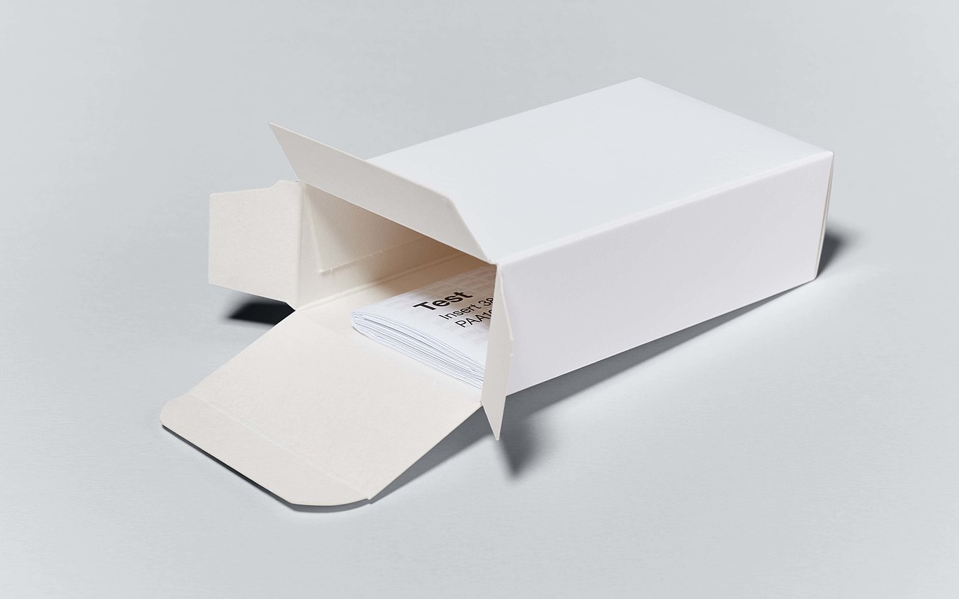 Faltschachtel mit integriertem Beipackzettel von Faller Packaging – anwenderfreundliche und effiziente Pharma-Verpackung.